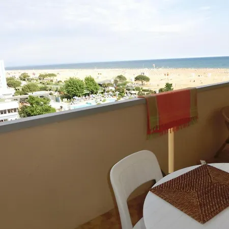 Appartamento Relaxing With Sea View And Ac Bibione